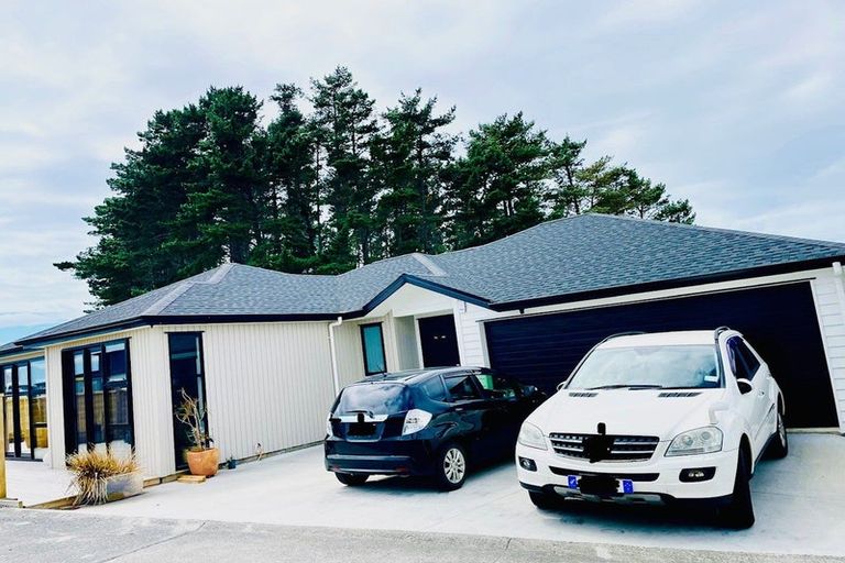 Photo of property in 1 Silverhill Lane, Silverdale, 0932