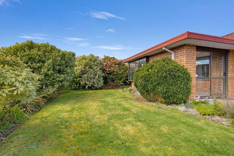 Photo of property in 19a Sheraton Place, Redwood, Christchurch, 8051