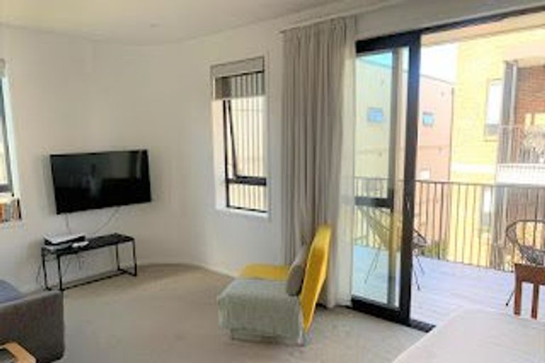 Photo of property in 201/77 Hobsonville Point Road, Hobsonville, Auckland, 0616