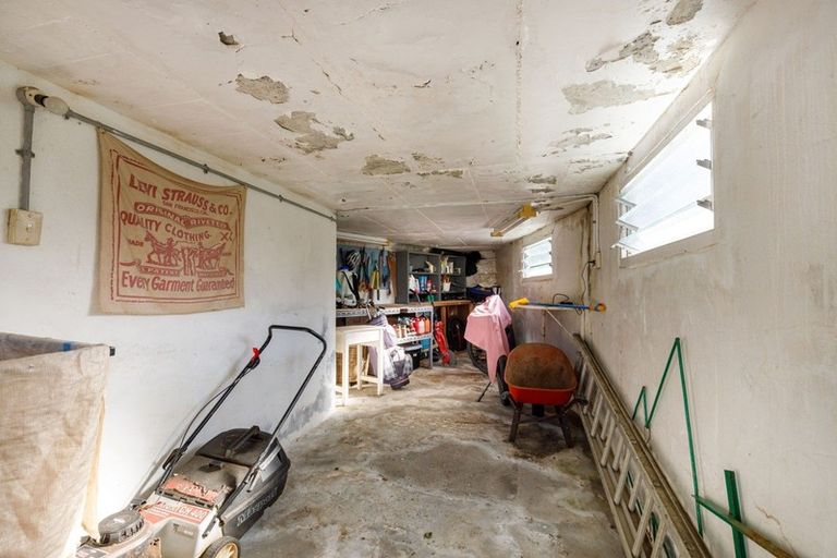 Photo of property in 28 Elizabeth Place, Ferndale, New Plymouth, 4310