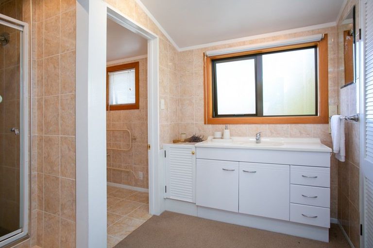 Photo of property in 207 Lamb Street, Leamington, Cambridge, 3432