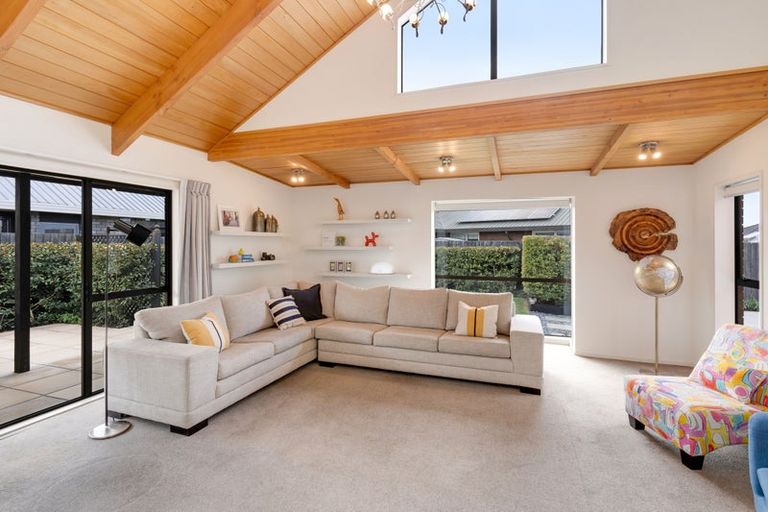 Photo of property in 21 Giles Place, Shirley, Christchurch, 8061