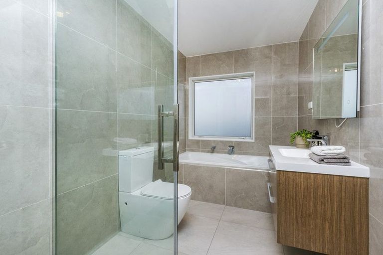 Photo of property in 23a Manuwai Road, Torbay, Auckland, 0630