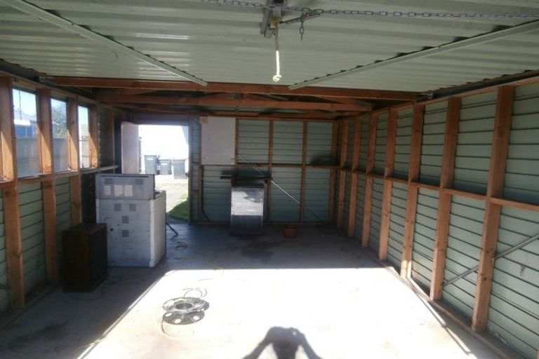 Photo of property in 253 Main South Road, Hornby, Christchurch, 8042