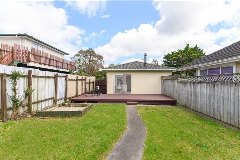 Photo of property in 4 Scarlet Drive, Ranui, Auckland, 0612