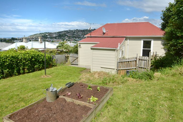 Photo of property in 62 South Road, The Glen, Dunedin, 9011