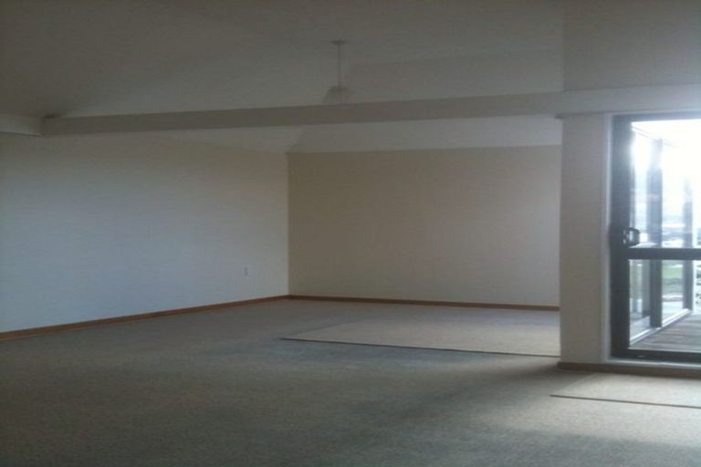 Photo of property in 9/2 Hood Street, Mount Victoria, Wellington, 6011