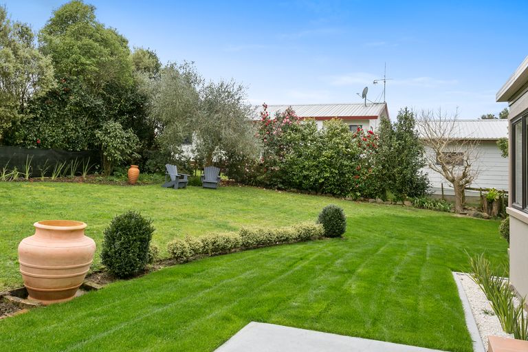 Photo of property in 28 River View Road, Morrinsville, 3300