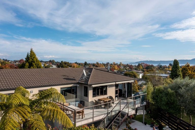 Photo of property in 15 Normand Place, Richmond Heights, Taupo, 3330