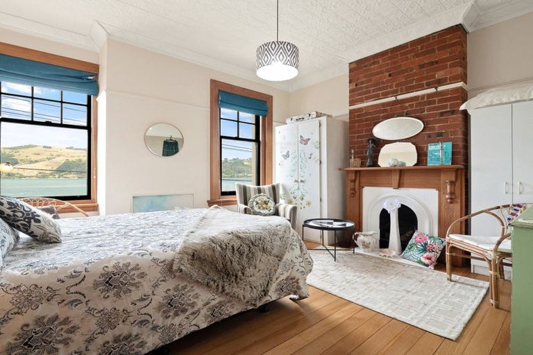 Photo of property in 247 Ravensbourne Road, Ravensbourne, Dunedin, 9022