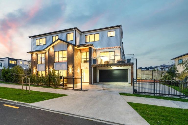 Photo of property in 5 Riwai Street, Flat Bush, Auckland, 2019