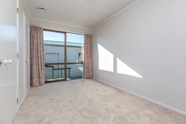 Photo of property in 1420 Whangaparaoa Road, Army Bay, Whangaparaoa, 0930
