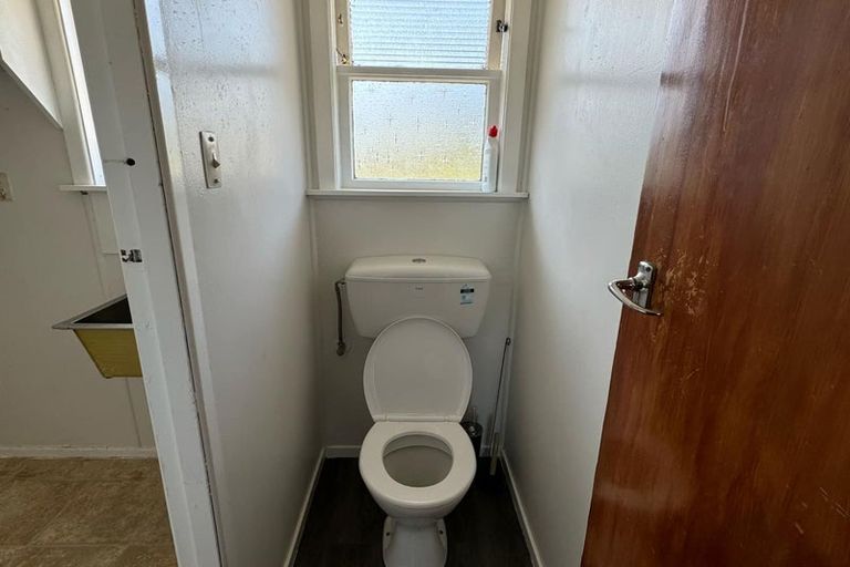 Photo of property in 72 Castor Crescent, Cannons Creek, Porirua, 5024