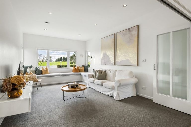 Photo of property in 165 Vauxhall Road, Narrow Neck, Auckland, 0624