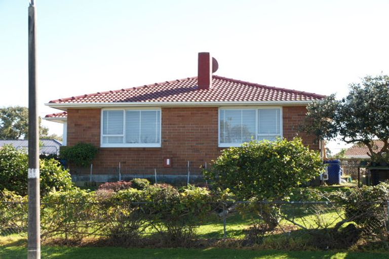 Photo of property in 26 Courtenay Crescent, Mangere East, Auckland, 2024
