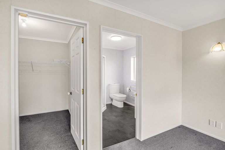 Photo of property in 6 Porritt Street, Saint Johns Hill, Whanganui, 4500