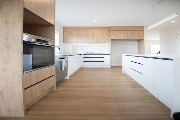 Photo of property in 23 Pilot Drive, Hobsonville, Auckland, 0616