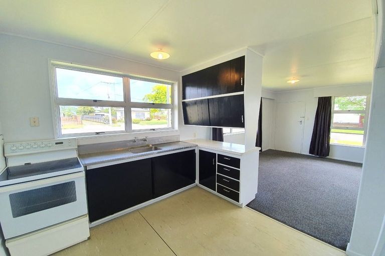 Photo of property in 11 Bruce Place, Highbury, Palmerston North, 4412