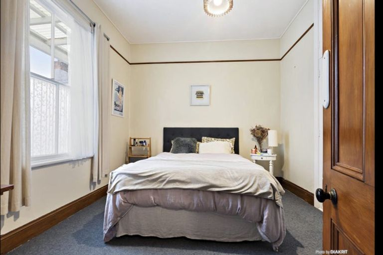 Photo of property in 1 Mckenzie Terrace, Te Aro, Wellington, 6011