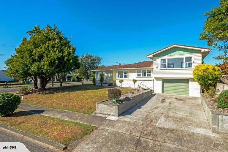 Photo of property in 1 Buick Crescent, Awapuni, Palmerston North, 4412