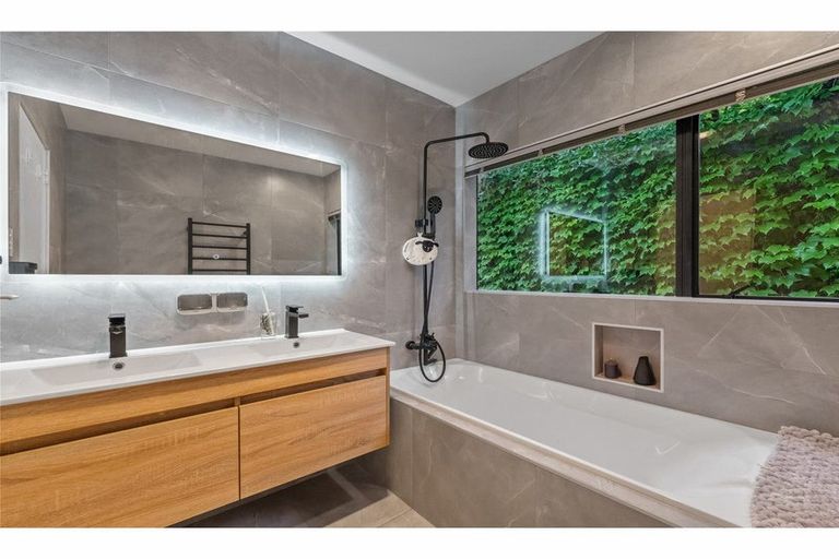 Photo of property in 89a Roseberry Avenue, Birkenhead, Auckland, 0626