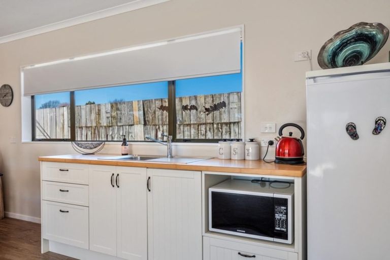 Photo of property in 12 Kiokio Place, Maketu, Te Puke, 3189