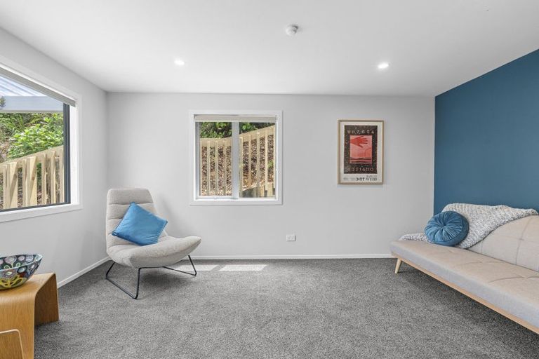 Photo of property in 5 Awanui Street, Merrilands, New Plymouth, 4312