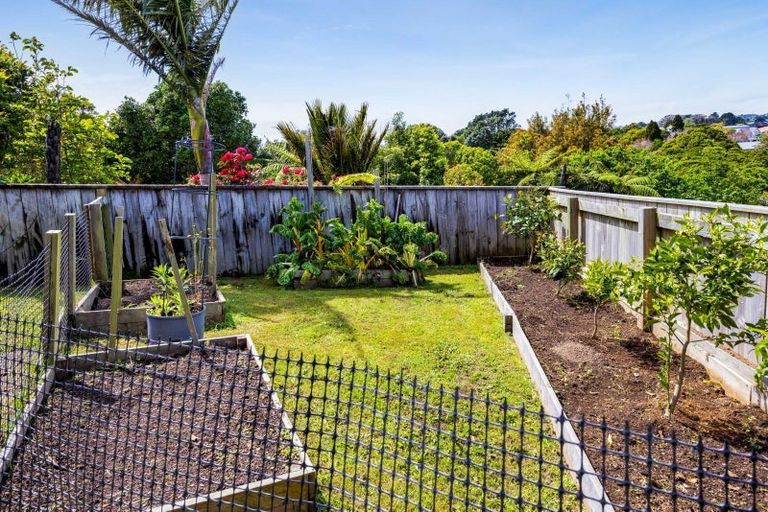 Photo of property in 115c Barrett Road, Whalers Gate, New Plymouth, 4310