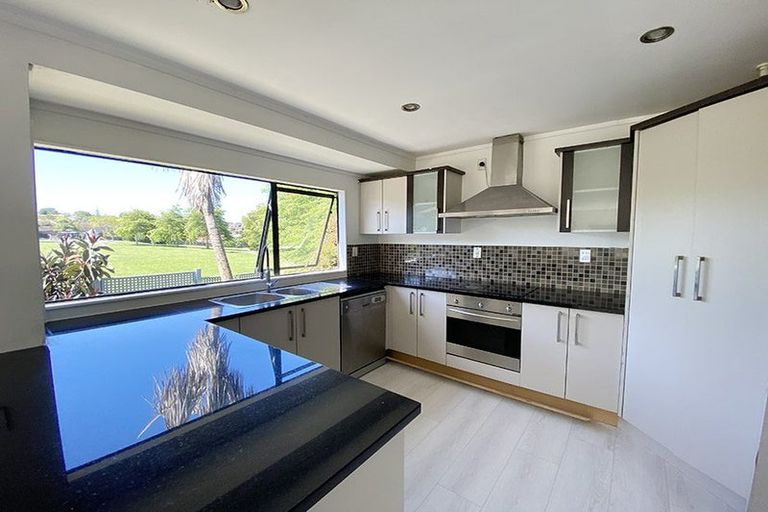 Photo of property in 49 Gosford Drive, Botany Downs, Auckland, 2010