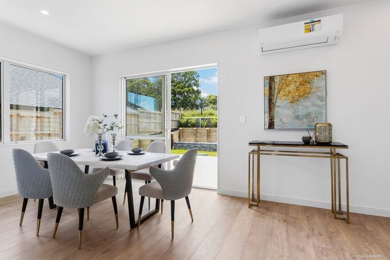 Photo of property in 25 Reserva Crescent, Kumeu, 0810