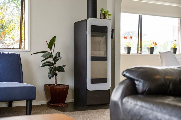 Photo of property in 11 Sutherland Avenue, Mount Maunganui, 3116