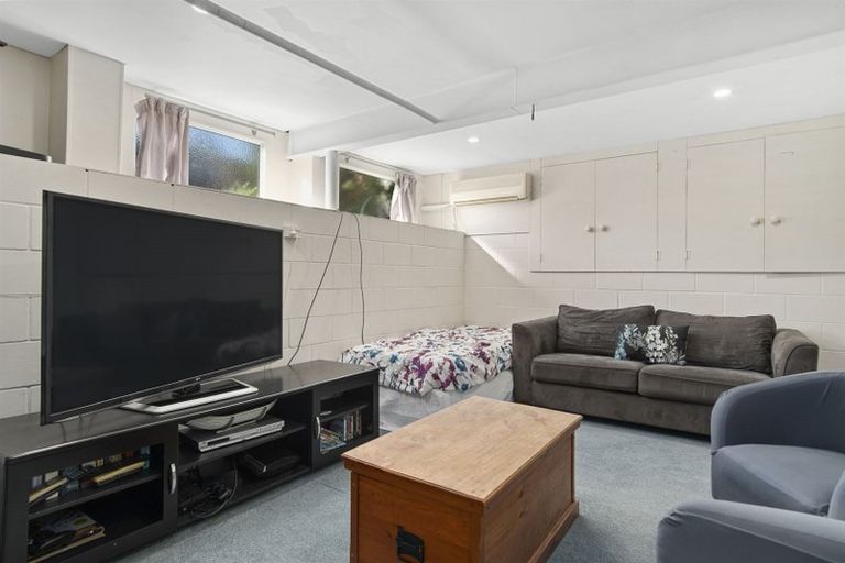 Photo of property in 175 Kingswood Road, Brookfield, Tauranga, 3110