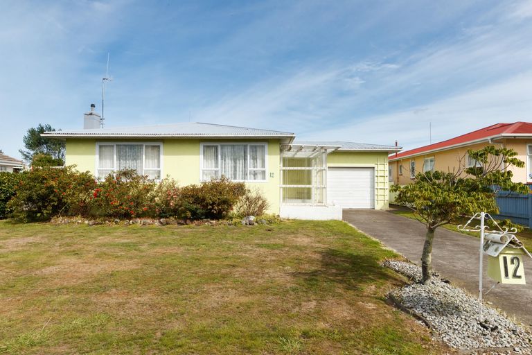 Photo of property in 12 Birmingham Street, Takaro, Palmerston North, 4412