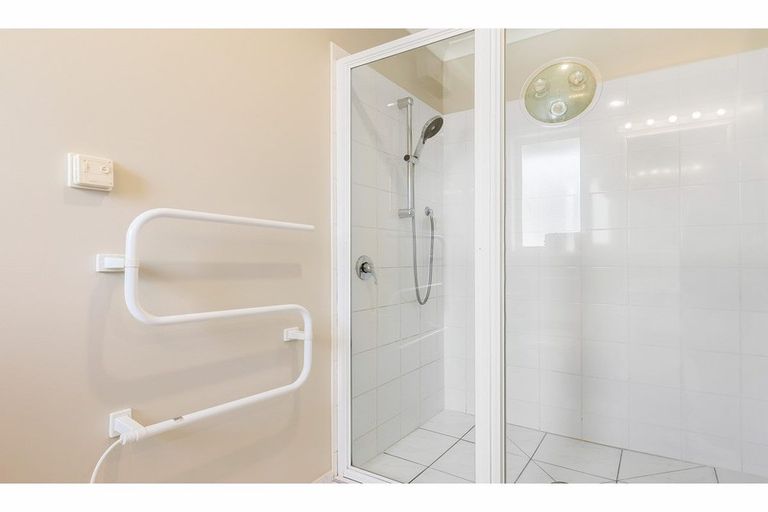 Photo of property in 10 Maurice Stanton Place, Shirley, Christchurch, 8052