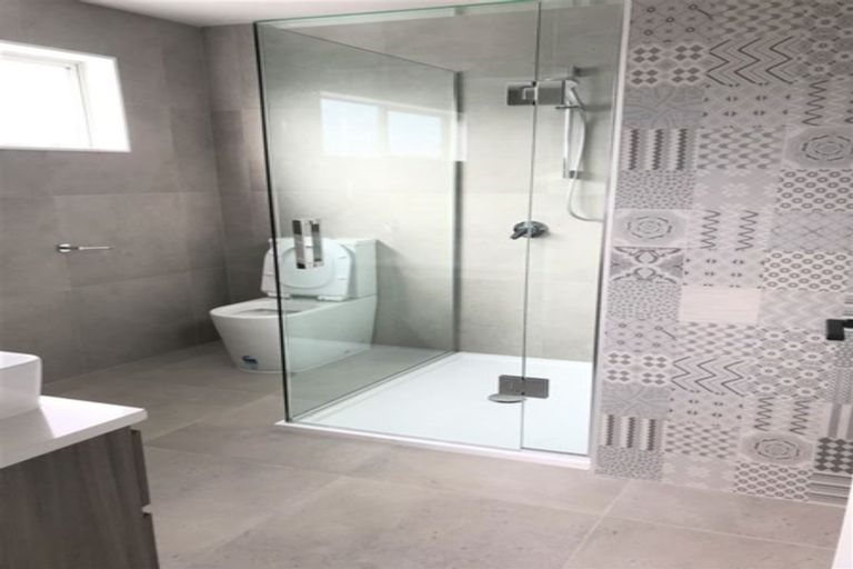 Photo of property in 12 Roa Avenue, Hobsonville, Auckland, 0616