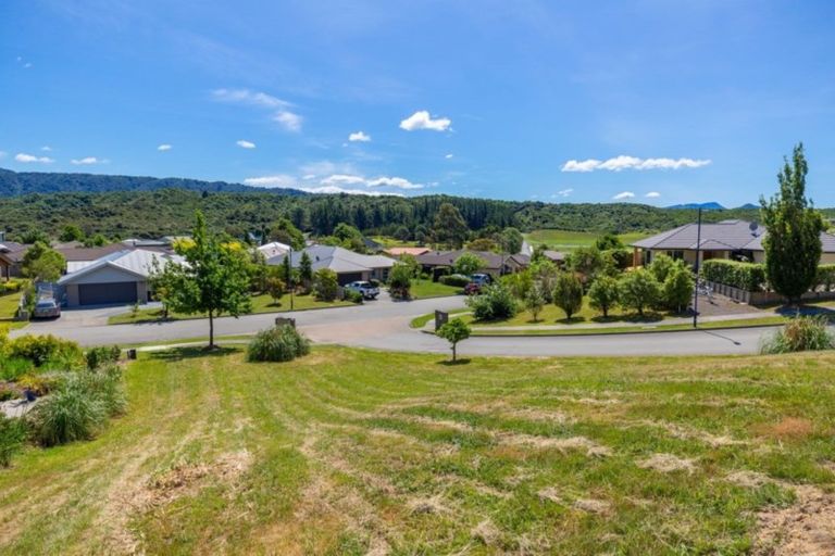 Photo of property in 2 Bell Bird Rise, Picton, 7220