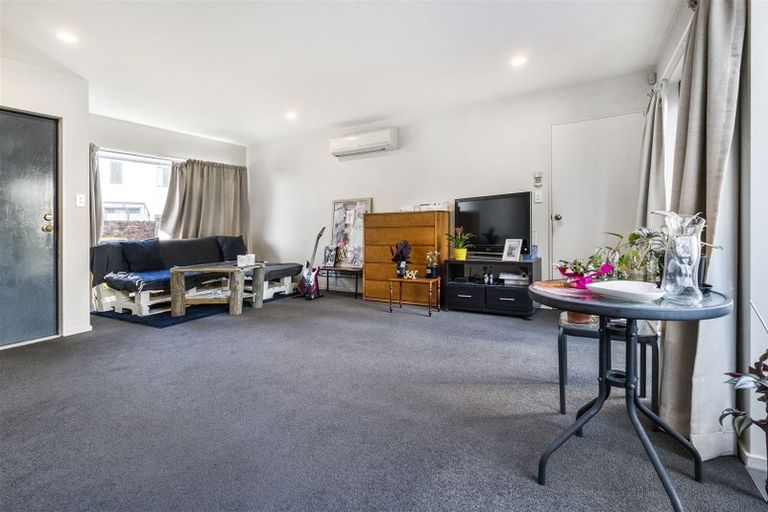 Photo of property in 2/44 London Street, Richmond, Christchurch, 8013