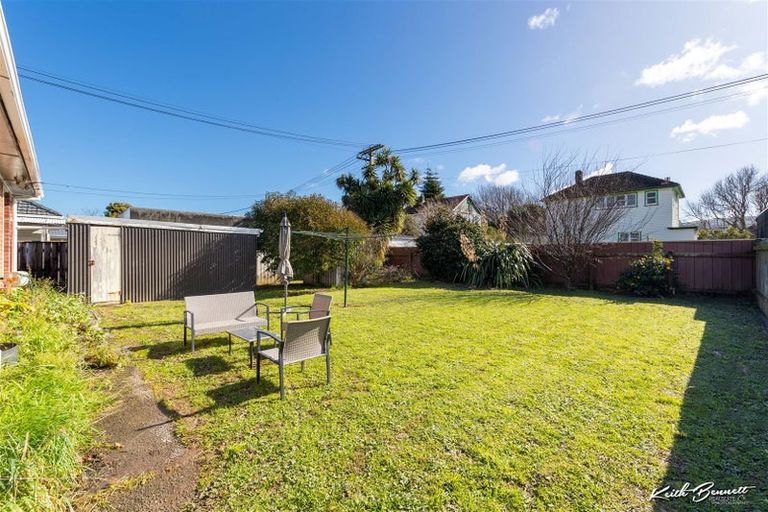 Photo of property in 25 Hewer Crescent, Naenae, Lower Hutt, 5011
