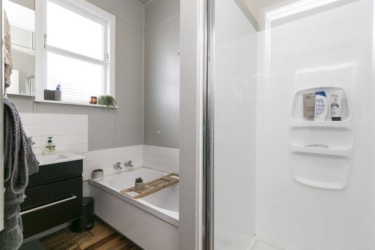 Photo of property in 19 Haunui Road, Pukerua Bay, 5026