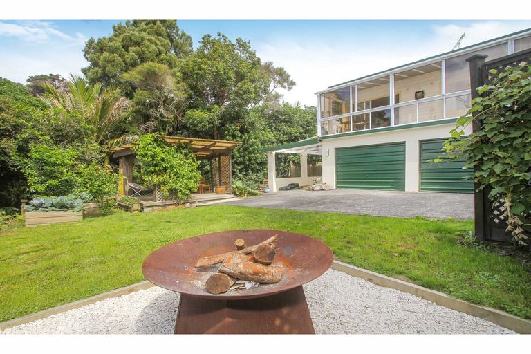 Photo of property in 1/19 Mcdowell Crescent, Hillcrest, Auckland, 0627