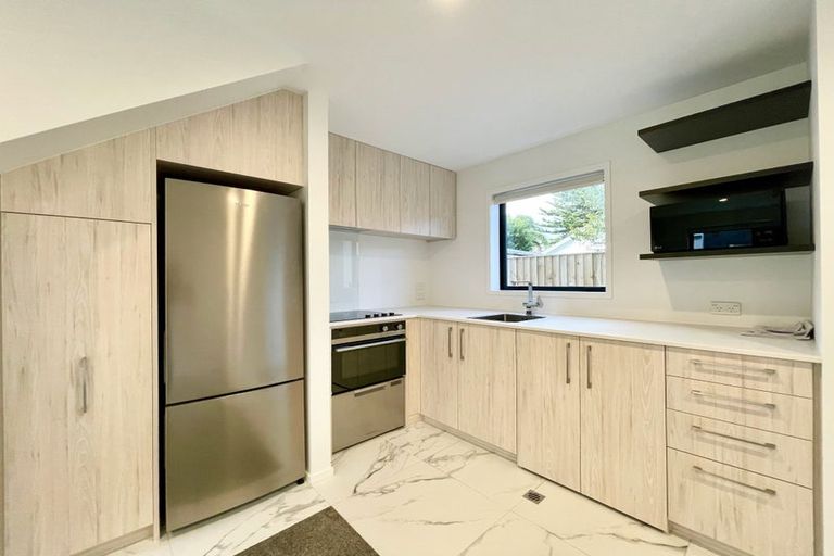 Photo of property in 7/22 Yeovil Road, Te Atatu Peninsula, Auckland, 0610
