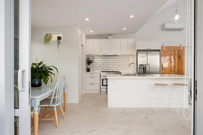 Photo of property in 720b Papamoa Beach Road, Papamoa Beach, Papamoa, 3118