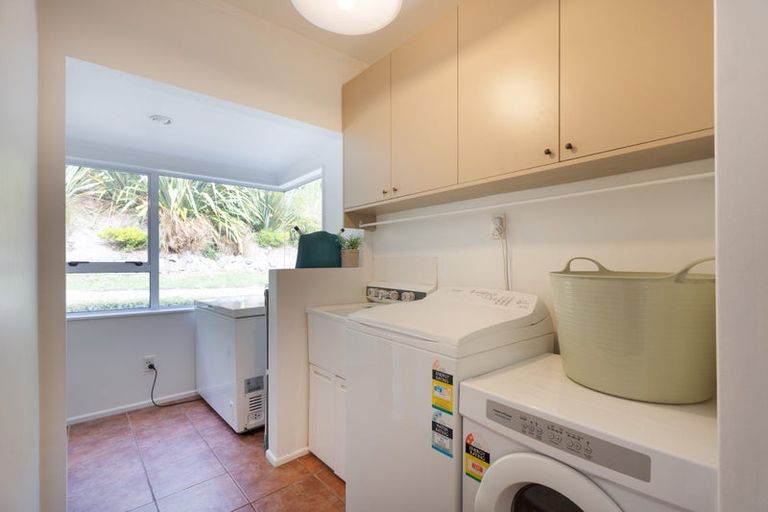 Photo of property in 14 Dormar Place, Churton Park, Wellington, 6037