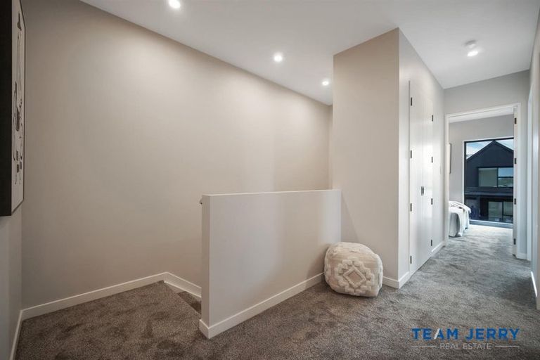 Photo of property in 25 Yellow Pear Lane, Karaka, 2578