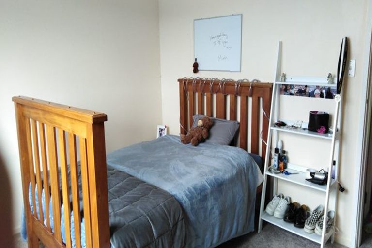 Photo of property in 82 Collier Avenue, Karori, Wellington, 6012