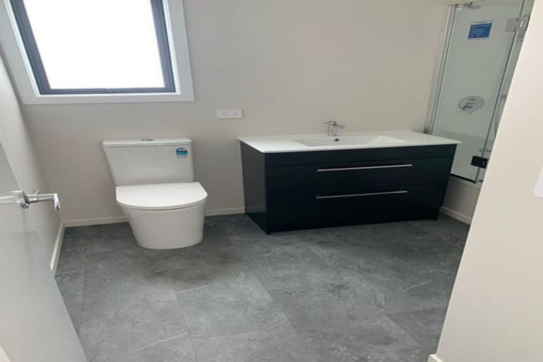 Photo of property in 9 Comber Place, Johnsonville, Wellington, 6037