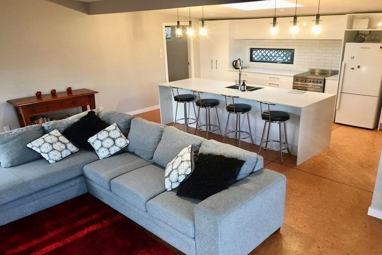 Photo of property in 6 Hohiria Street, Waikanae Beach, Waikanae, 5036