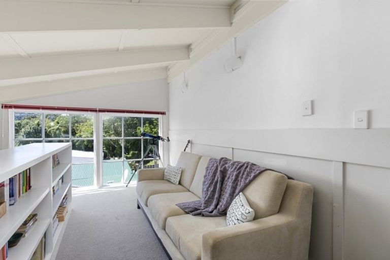 Photo of property in 105 Karori Road, Karori, Wellington, 6012