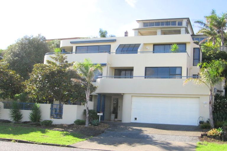 Photo of property in 82 Hattaway Avenue, Bucklands Beach, Auckland, 2012