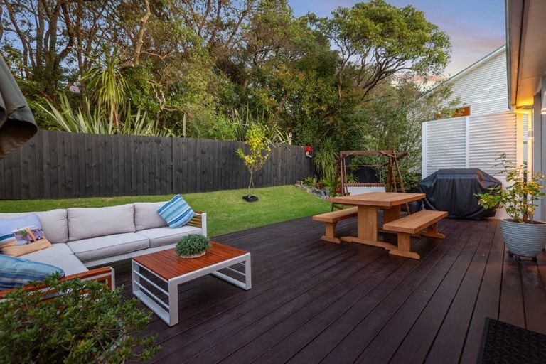 Photo of property in 7 Bridget Court, Red Beach, 0932